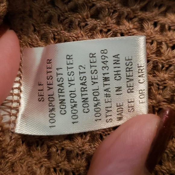 Andthewhy Waffle Knit Lace Top - Picture 8 of 9